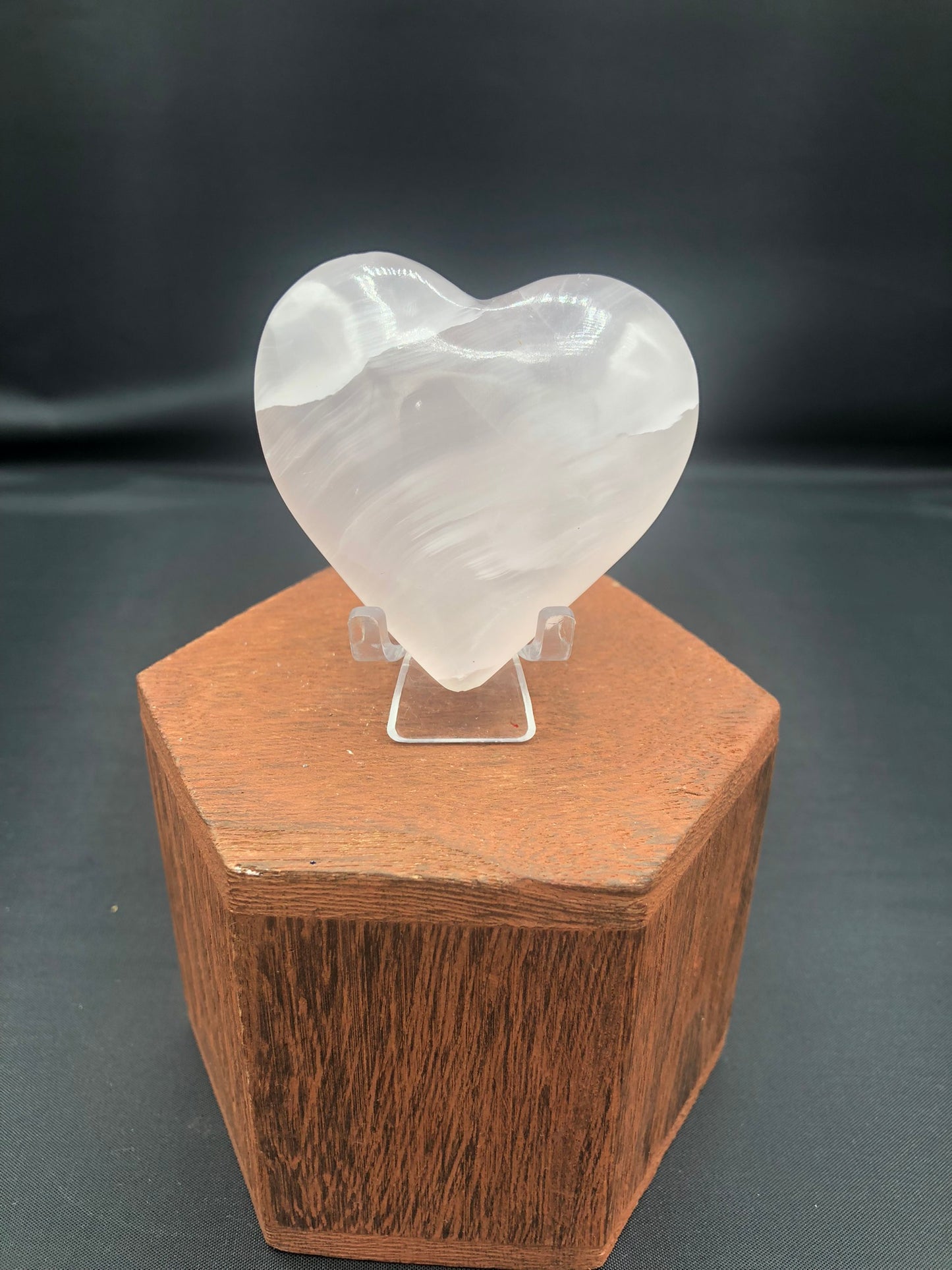 Mangano Calcite Heart