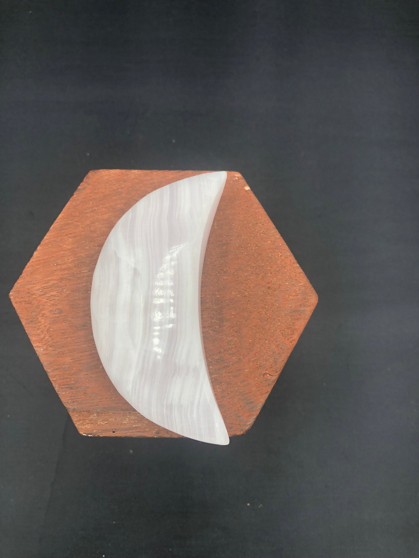 Mangano Calcite Moon