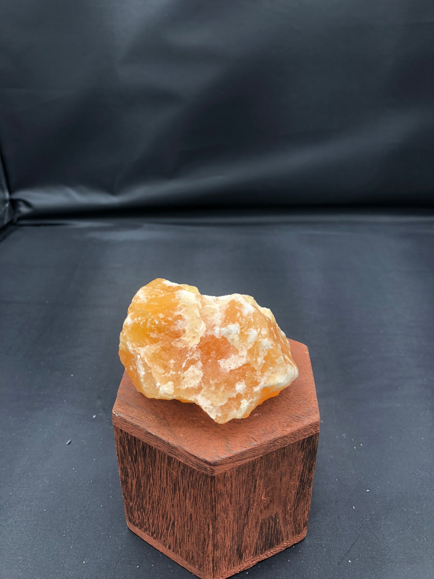 Honey Calcite freeform